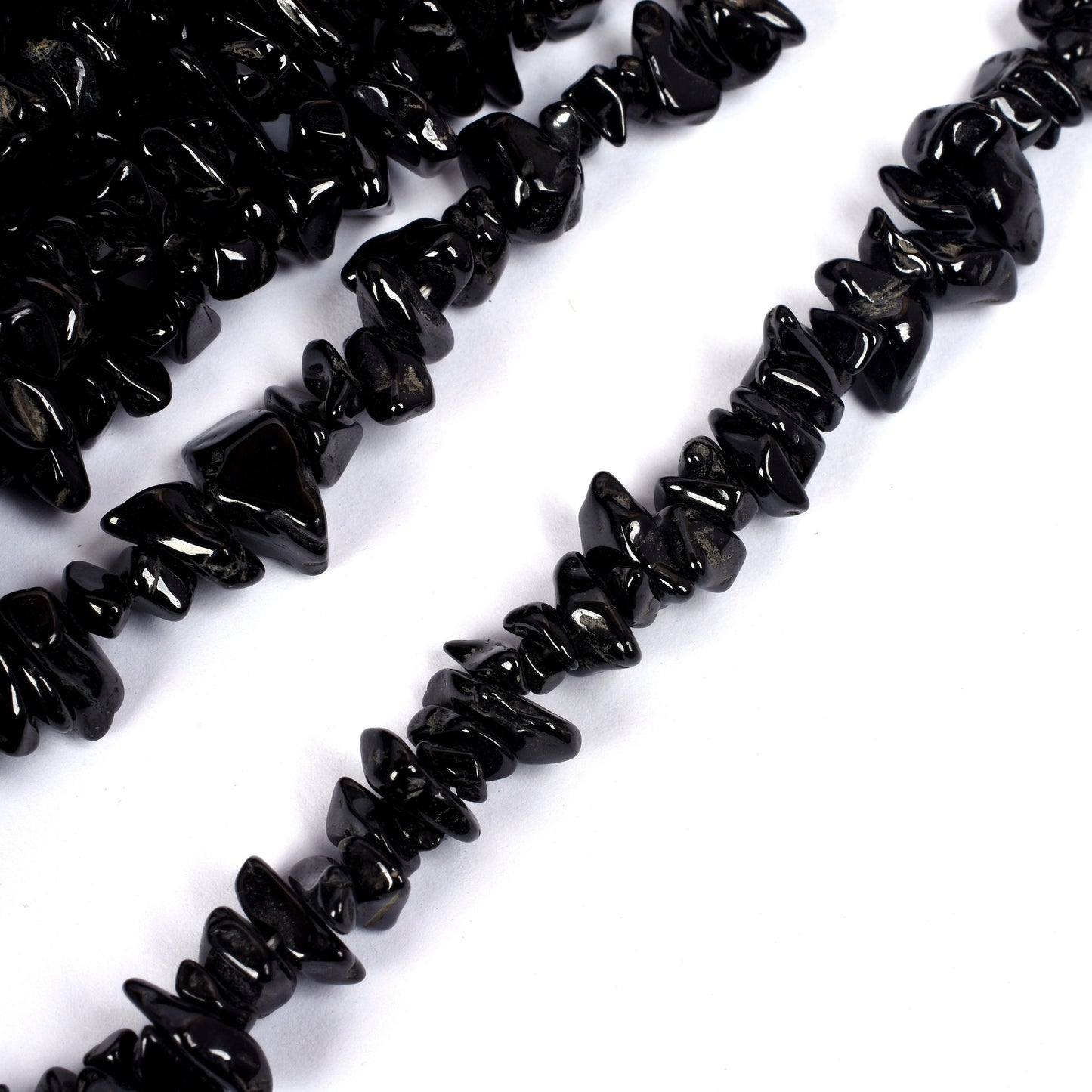 34"Strand Natural Black Spinel Uncut Chips Beads Gemstone Black Spinal Raw Rough Nugget Beads, Spinel Beads Uneven Uncut Chip Jewelry Crafts