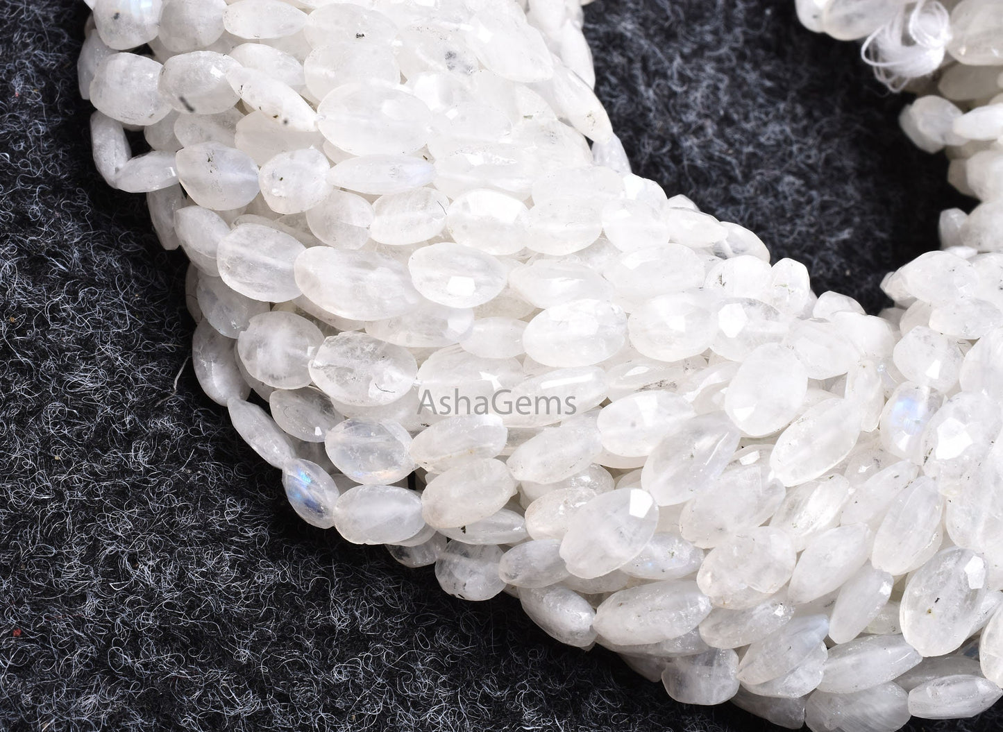 13"Strand Natural Blue Fire Rainbow Moonstone Faceted Oval Gemstone Bead Fine White rainbow Oval shape briolette beads,Rainbow beads Jewelry