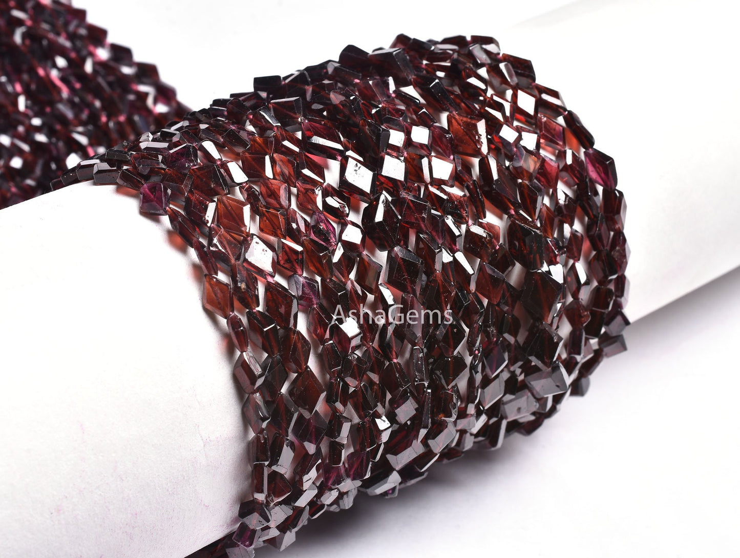 Garnet Rhombus Shape Faceted Gemstone Beads,12" Strand natural garnet Fancy Shape Beads,5x8mm Red Garnet Flat Faceted Fancy Beads Jewelry