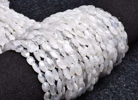 13"Strand Natural Blue Fire Rainbow Moonstone Faceted Oval Gemstone Bead Fine White rainbow Oval shape briolette beads,Rainbow beads Jewelry