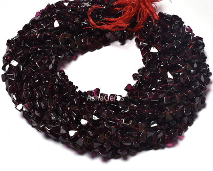 13" Strand Natural Garnet smooth Triangle shape Gemstone beads, red garnet plain handmade flat trillion Beads Garnet side drill Bead Jewelry