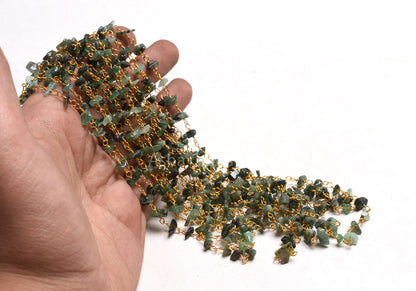 Natural Green Emerald Gemstone Uncut Chip Beads Rosary Chain Gold Plated Wire Wrap Emerald Beaded Uneven Nugget Chain Jewelry Necklace Craft