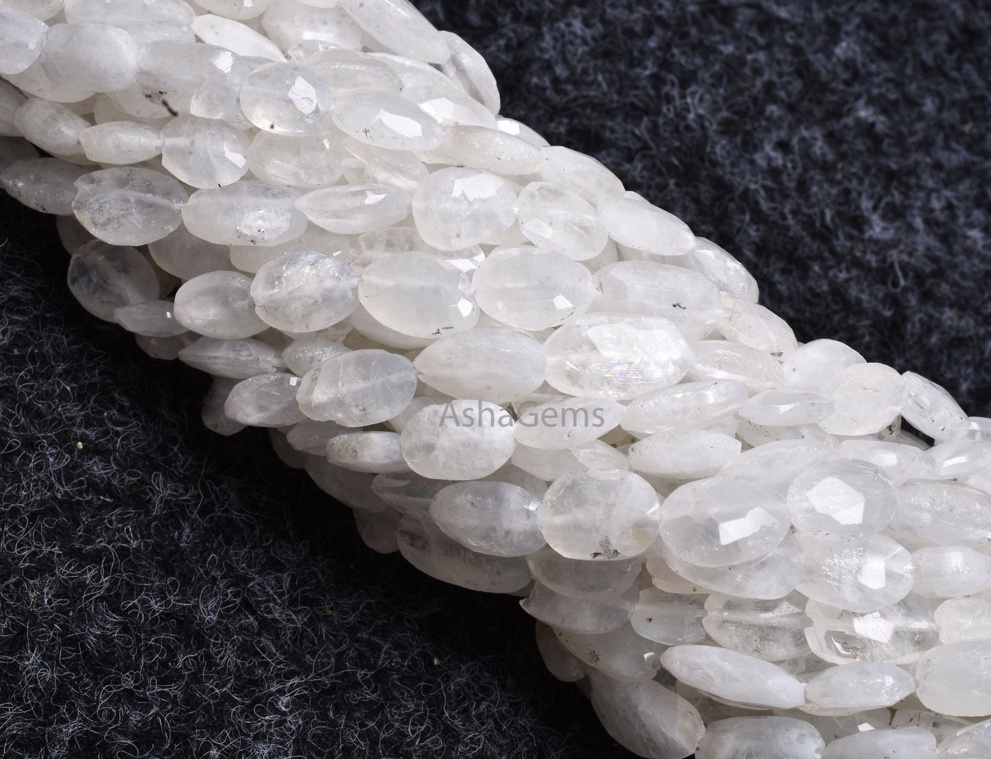 13"Strand Natural Blue Fire Rainbow Moonstone Faceted Oval Gemstone Bead Fine White rainbow Oval shape briolette beads,Rainbow beads Jewelry