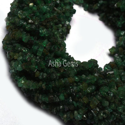 Green Emerald Uncut chip Beads,16" Strand Natural emerald Smooth raw rough Gemstone Uneven Beads small size Emerald Beads Jewelry Necklace