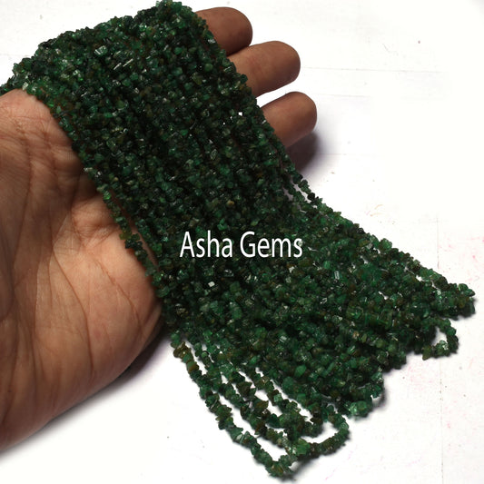 Green Emerald Uncut chip Beads,16" Strand Natural emerald Smooth raw rough Gemstone Uneven Beads small size Emerald Beads Jewelry Necklace