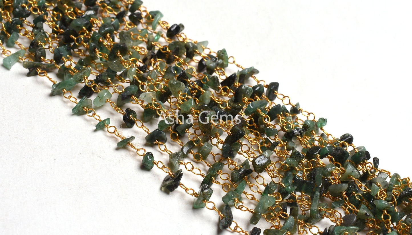 Natural Green Emerald Gemstone Uncut Chip Beads Rosary Chain Gold Plated Wire Wrap Emerald Beaded Uneven Nugget Chain Jewelry Necklace Craft