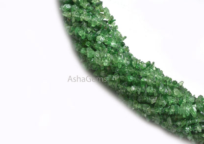 AAA Quality Tsavorite Tiny Uncut Chips smooth Beads, Natural Green Garnet Small Size Chip Gemstone Bead, Tsavorite Garnet Bead Jewelry Craft